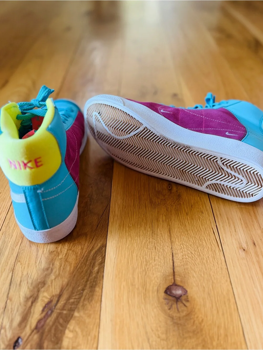 Nike Blazer Mid ’77 Dance – Baltic Blue/Pink Glow – 6.5Y (I’m a 7.5 they fit me)